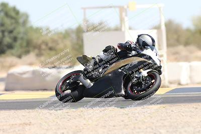 media/Apr-20-2025-CVMA (Sun) [[39090e8767]]/Race 16-Formula Middleweight/